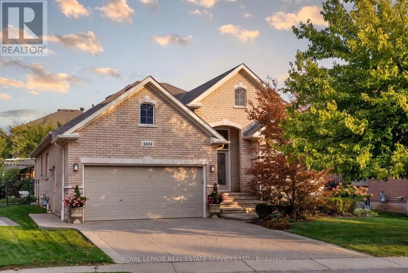 2424 Tesla Crescent, Oakville (JC Joshua Creek), Ontario, L6H7T6, Oakville (JC Joshua Creek), Ontario — photo 1 of 5
