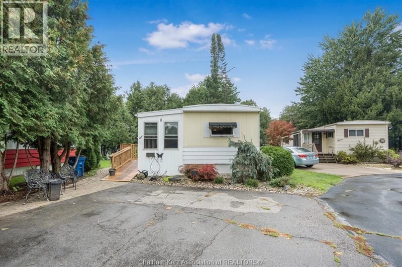 22220 Charing Cross Road, Chatham, Ontario, N7M5V8, Chatham, Ontario — photo 1 of 5