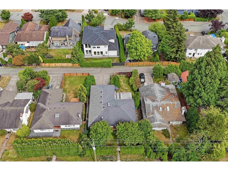 1364 160 Street, Surrey, British Columbia, V4A4W8, Surrey, British Columbia — photo 1 of 5