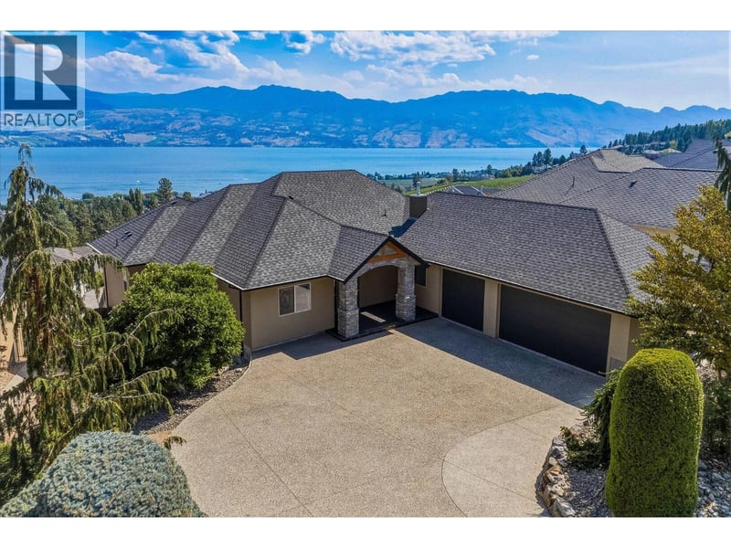 1581 Gregory Road, West Kelowna, British Columbia, V4T2V7, West Kelowna, British Columbia — photo 1 of 5
