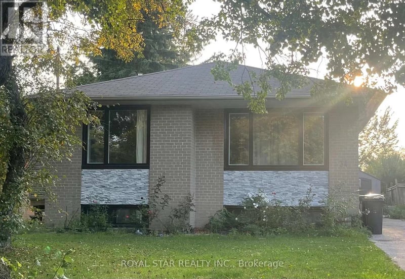 #Main 34 Neapolitan Drive, Toronto (Bendale), Ontario, M1P4B3, Toronto (Bendale), Ontario — photo 1 of 5