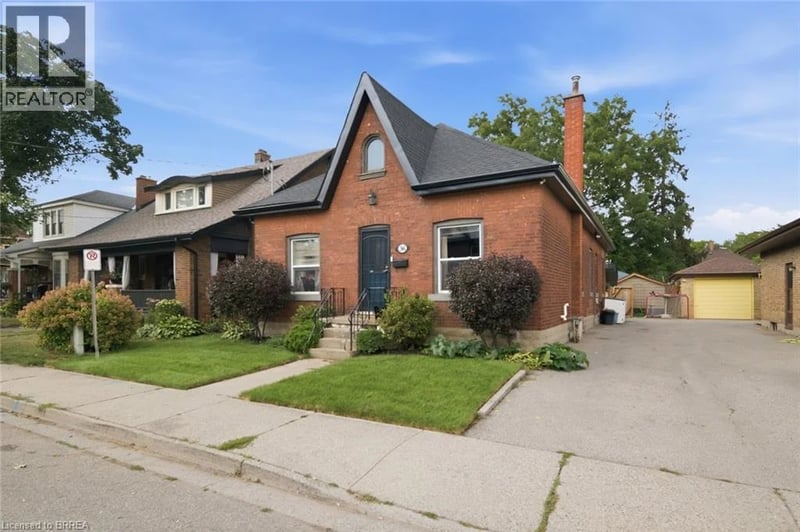 36 WALTER Street, Brantford, Ontario, N3S1N6, Brantford, Ontario — photo 1 of 5