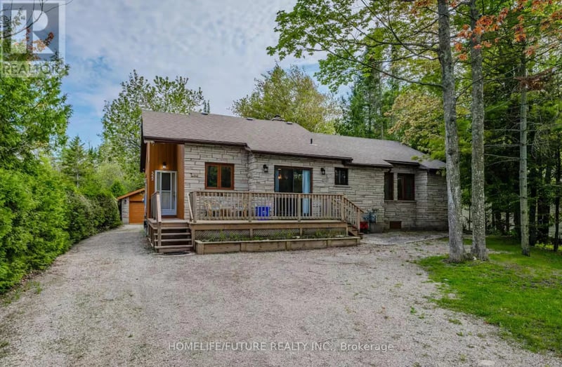 322 Sixth Street North, South Bruce Peninsula, Ontario, N0H2G0, South Bruce Peninsula, Ontario — photo 1 of 5