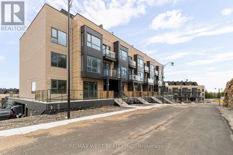 #D208 119 Town Line E Road, Huntsville (Brunel), Ontario, P1H1S7, Huntsville (Brunel), Ontario — photo 1 of 5