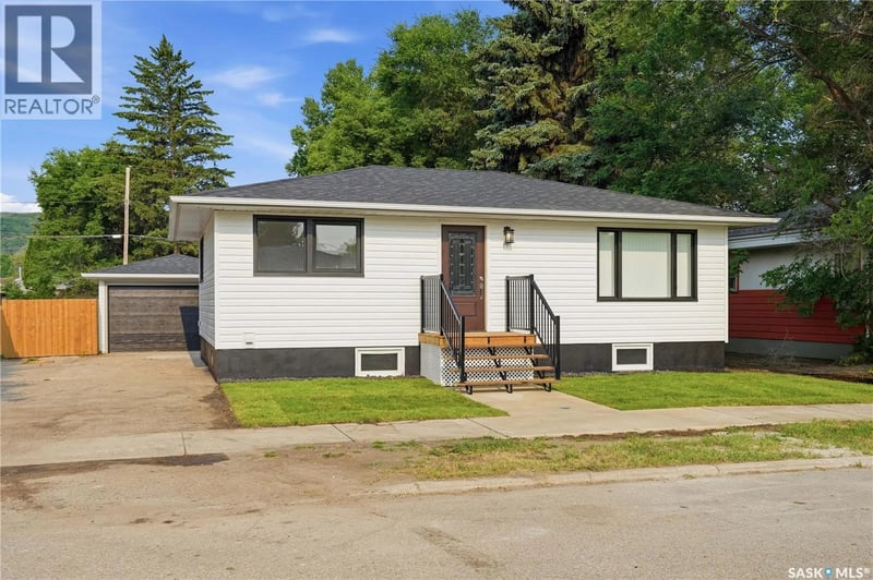 434 Company AVENUE S, Fort Qu'Appelle, Saskatchewan, S0G1S0, Fort Qu'Appelle, Saskatchewan — photo 1 of 5