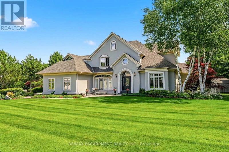 28 Millcreek Court, Hamilton (Ancaster), Ontario, L9G4Z3, Hamilton (Ancaster), Ontario — photo 1 of 5