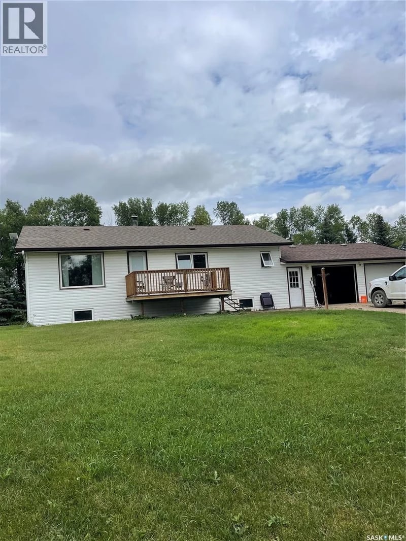 Clark Acres, Willowdale Rm No. 153, Saskatchewan, S0G5C0, Willowdale Rm No. 153, Saskatchewan — photo 1 of 5
