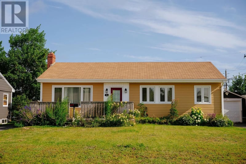5 Alcock Crescent, Gander, Newfoundland & Labrador, A1V1K3, Gander, Newfoundland & Labrador — photo 1 of 5