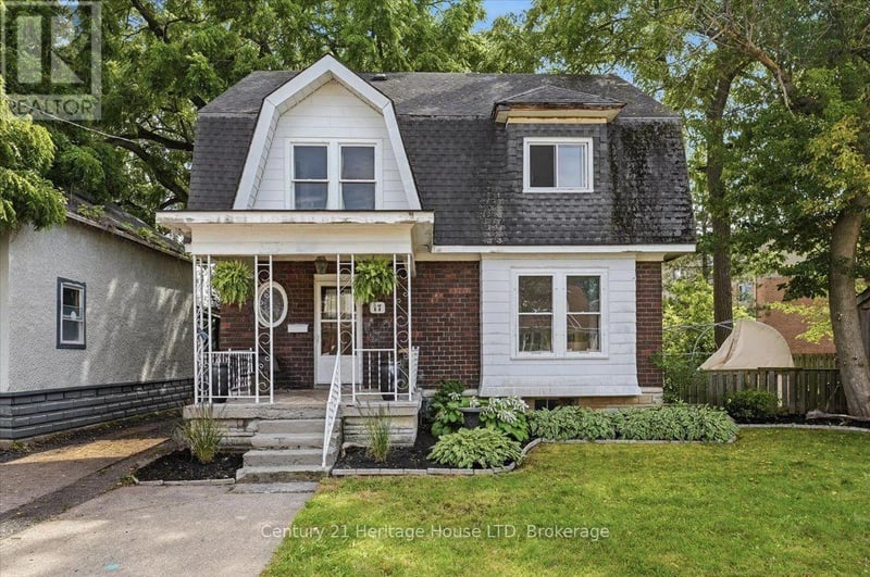 17 Elizabeth Street East, Welland (Prince Charles), Ontario, L3C4M2, Welland (Prince Charles), Ontario — photo 1 of 5