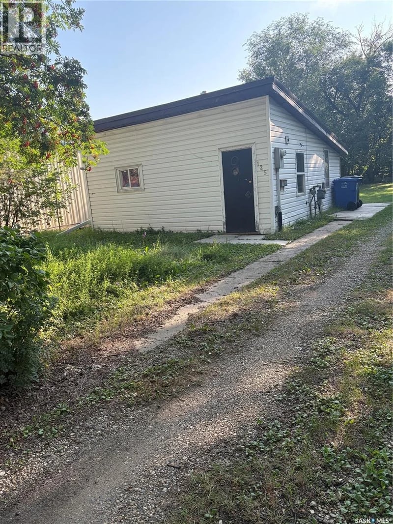 125 Myrtle AVENUE, Yorkton, Saskatchewan, S3N1R3, Yorkton, Saskatchewan — photo 1 of 5