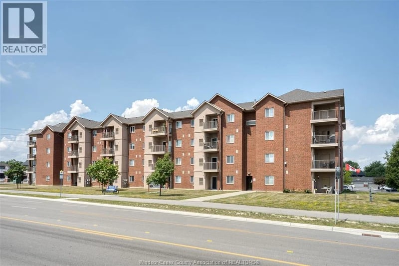 #411 2650 Sandwich West Parkway, LaSalle, Ontario, N9H0A7, LaSalle, Ontario — photo 1 of 5