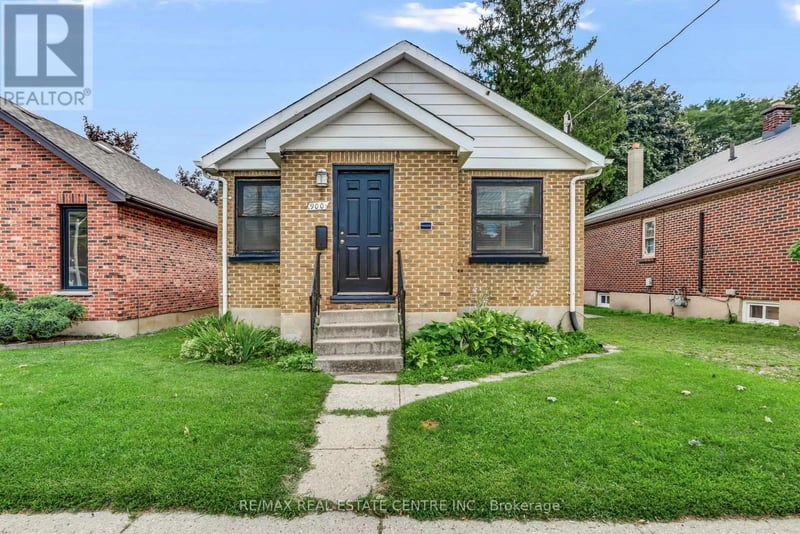 900 Adelaide Street North, London East (East C), Ontario, N5Y2M5, London East (East C), Ontario — photo 1 of 5