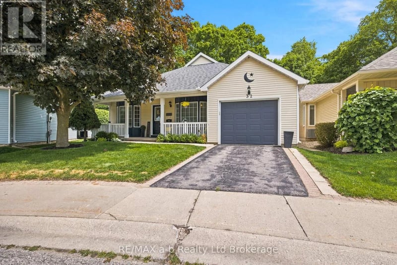 32 Wilkins Crescent, Tillsonburg, Ontario, N4G5M6, Tillsonburg, Ontario — photo 1 of 5