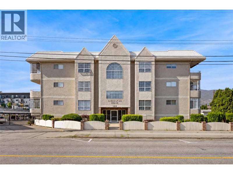 #204 133 Winnipeg Street, Penticton, British Columbia, V2A6L2, Penticton, British Columbia — photo 1 of 5