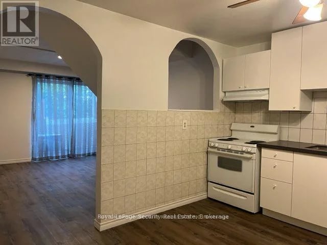 #2 1746A Eglinton Avenue West, Toronto (Briar Hill-Belgravia), Ontario, M6E2H6, Toronto (Briar Hill-Belgravia), Ontario — photo 1 of 5