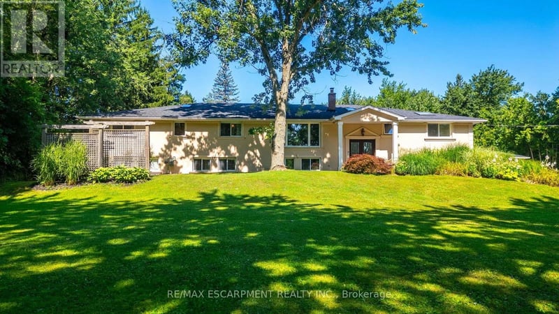 2159 Britannia Road, Burlington, Ontario, L7P0E8, Burlington, Ontario — photo 1 of 5
