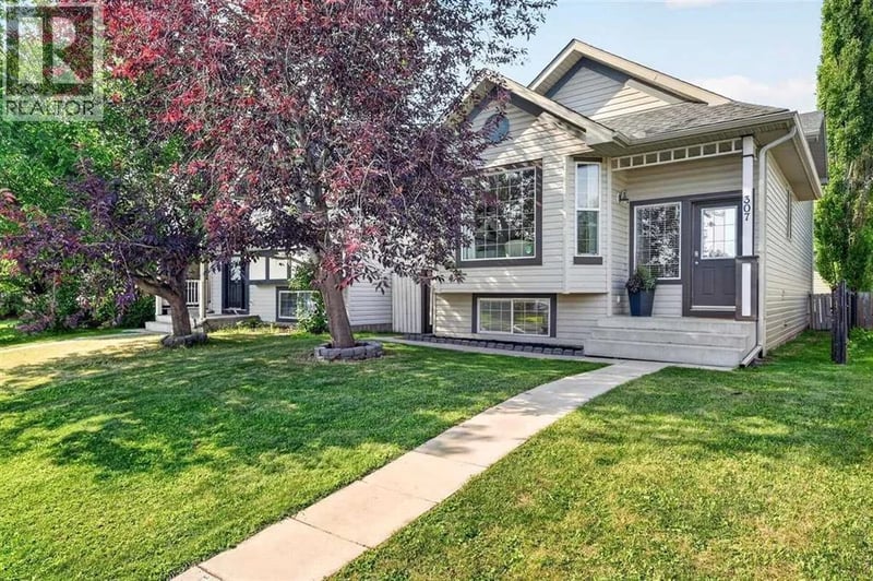 307 Covehaven View Northeast, Calgary, Alberta, T3K5S4, Calgary, Alberta — photo 1 of 5