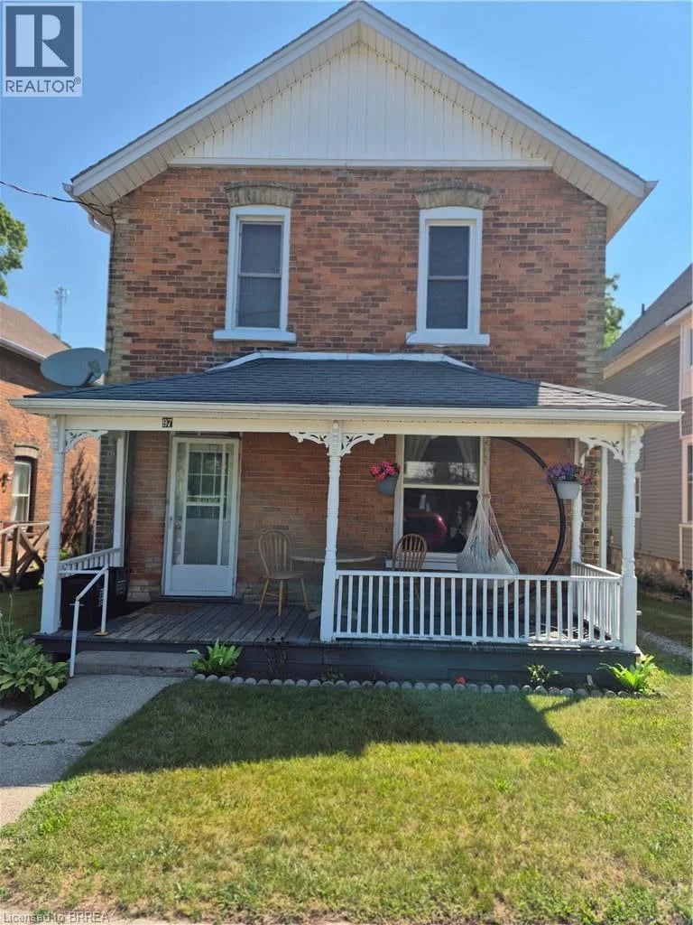 97 COLBORNE Street South, Simcoe, Ontario, N3Y4H4, Simcoe, Ontario — photo 1 of 5