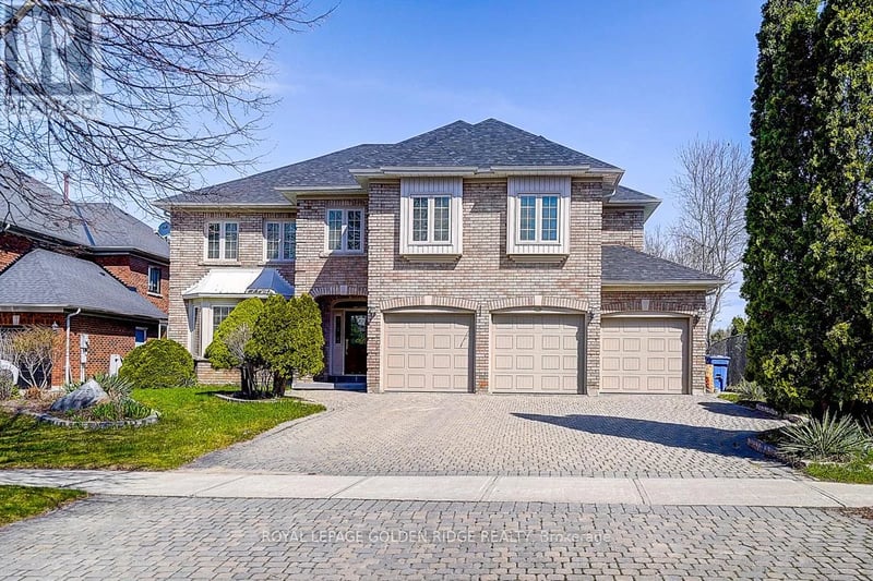 725 Exceller Circle, Newmarket (Stonehaven-Wyndham), Ontario, L3X1P4, Newmarket (Stonehaven-Wyndham), Ontario — photo 1 of 5