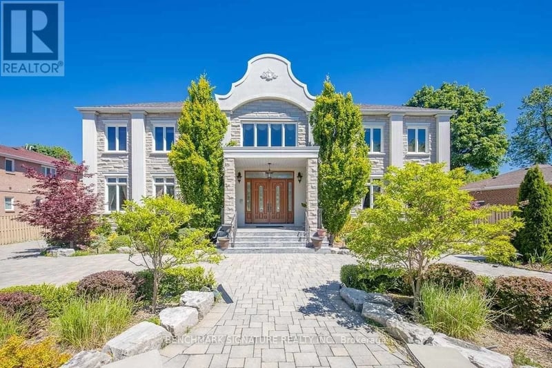 4572 14th Avenue, Markham (Milliken Mills East), Ontario, L3S3K6, Markham (Milliken Mills East), Ontario — photo 1 of 5