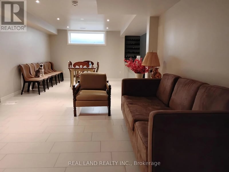 Hillsview Drive North, Richmond Hill (Observatory), Ontario, L4C1T2, Richmond Hill (Observatory), Ontario — photo 1 of 5