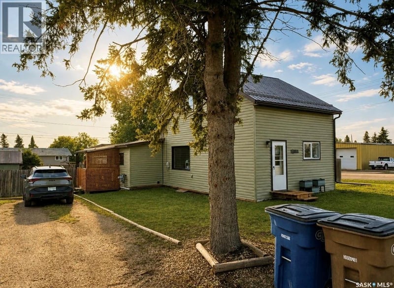 116 5th AVENUE N, Big River, Saskatchewan, S0J0E0, Big River, Saskatchewan — photo 1 of 5