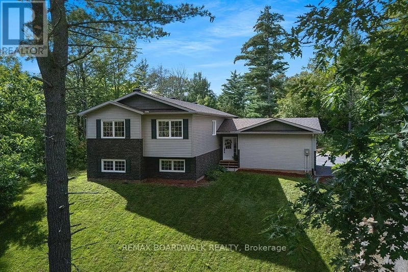 205 Indian Hill Road, Mississippi Mills, Ontario, K0A2X0, Mississippi Mills, Ontario — photo 1 of 5