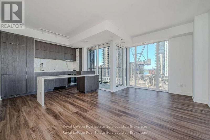 #610 370 Martha Street, Burlington (Brant), Ontario, L7R2P7, Burlington (Brant), Ontario — photo 1 of 5