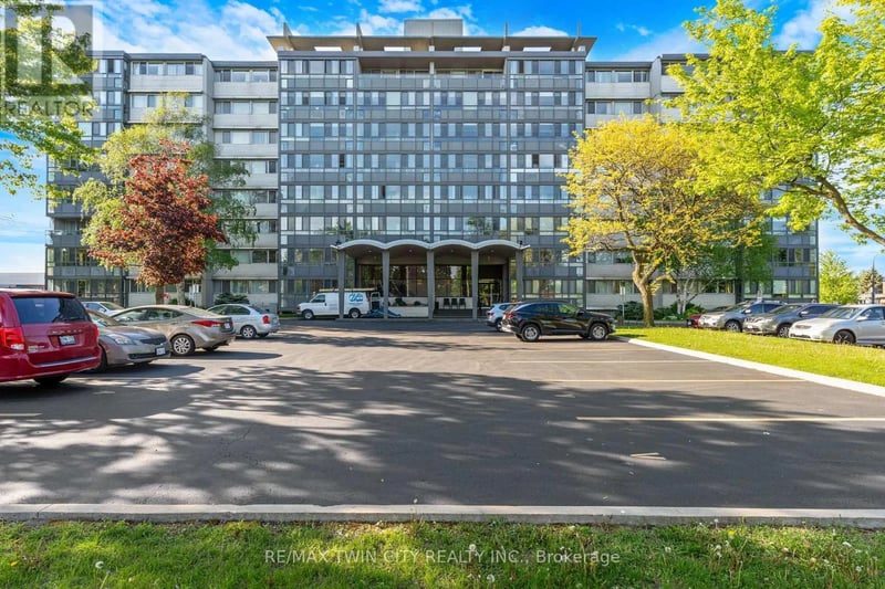 #306 24 Midland Drive, Kitchener, Ontario, N2A2A8, Kitchener, Ontario — photo 1 of 5