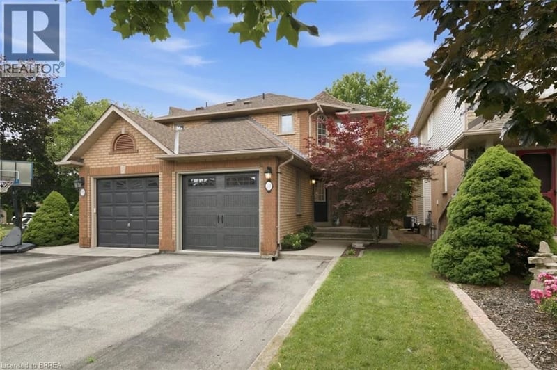 137 CHUDLEIGH Street, Waterdown, Ontario, L8B0J4, Waterdown, Ontario — photo 1 of 5