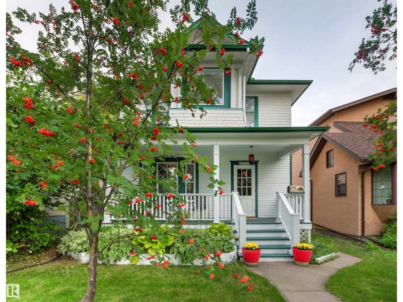 10714 75 AV NW, Edmonton, Alberta, T6E1J9, Edmonton, Alberta — photo 1 of 5
