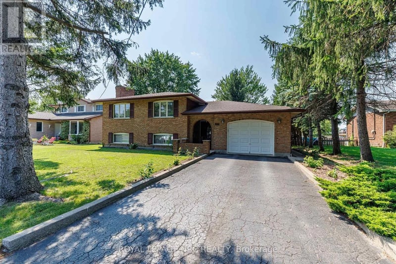233 West Side Road, Port Colborne (Main Street), Ontario, L3K5L1, Port Colborne (Main Street), Ontario — photo 1 of 5