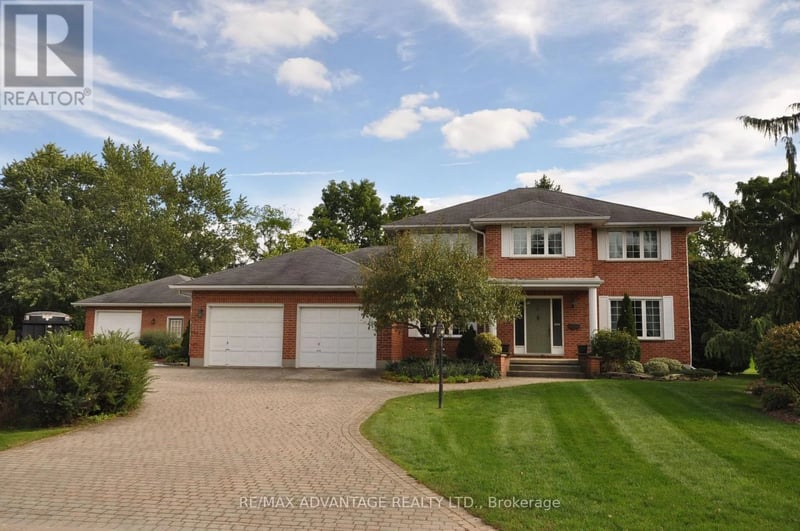 4 Croydon Drive, Middlesex Centre (Arva), Ontario, N0M1C0, Middlesex Centre (Arva), Ontario — photo 1 of 5