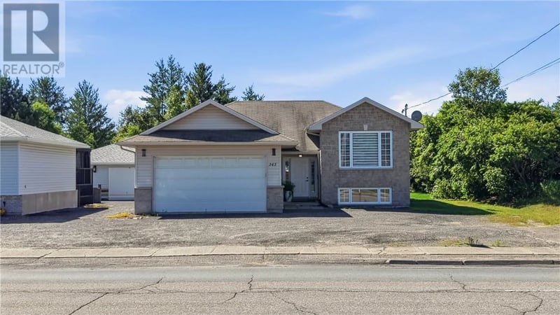 345 COTE Avenue, Hanmer, Ontario, P3P1M9, Hanmer, Ontario — photo 1 of 5