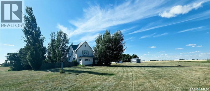 McCormick Acreage, Weyburn Rm No. 67, Saskatchewan, S4H2K7, Weyburn Rm No. 67, Saskatchewan — photo 1 of 5