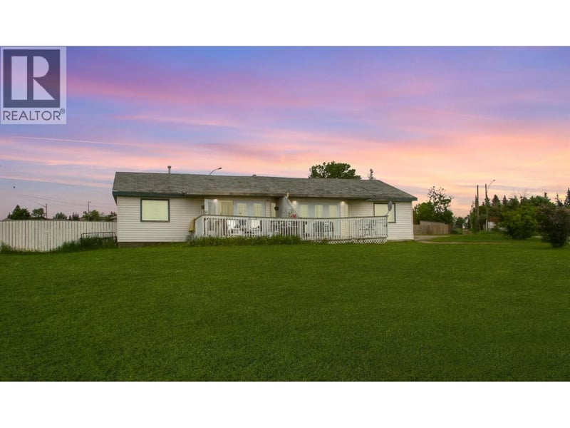 900 Cornwall Crescent, Dawson Creek, British Columbia, V1G1N9, Dawson Creek, British Columbia — photo 1 of 5