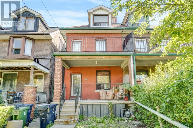 649 Crawford Street North, Toronto (Palmerston-Little Italy), Ontario, M6G3K1, Toronto (Palmerston-Little Italy), Ontario — photo 1 of 5