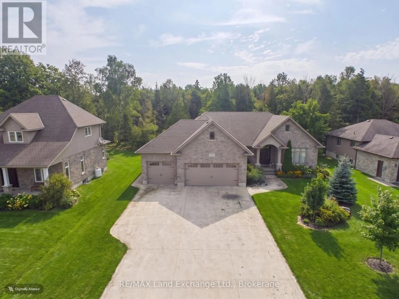192 Birchwood Avenue, Kincardine, Ontario, N0G2T0, Kincardine, Ontario — photo 1 of 5