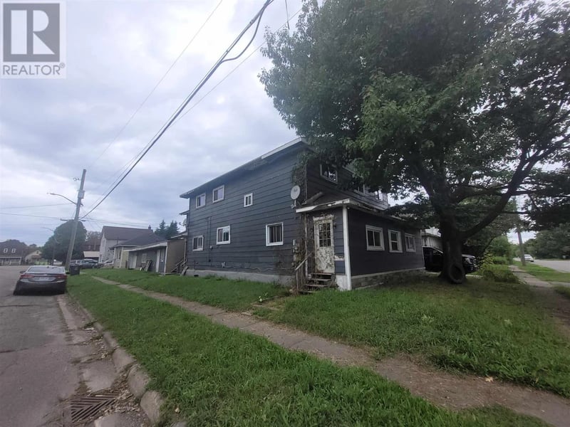 99 Letcher ST, Sault Ste. Marie, Ontario, P6C4X7, Sault Ste. Marie, Ontario — photo 1 of 5