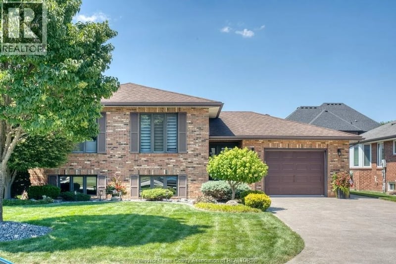 1030 Dandurand Court, Windsor, Ontario, N9E4K5, Windsor, Ontario — photo 1 of 5