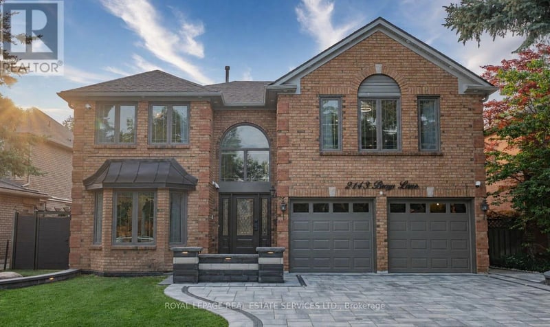 2143 Brays Lane, Oakville (GA Glen Abbey), Ontario, L6M2T2, Oakville (GA Glen Abbey), Ontario — photo 1 of 5