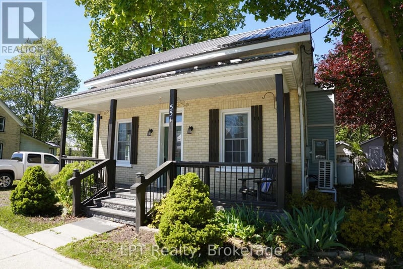 551 Louisa Street, West Grey, Ontario, N0G1C0, West Grey, Ontario — photo 1 of 5