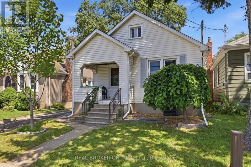 218 LAKE Street, St. Catharines (Downtown), Ontario, L2R5Z2, St. Catharines (Downtown), Ontario — photo 1 of 5