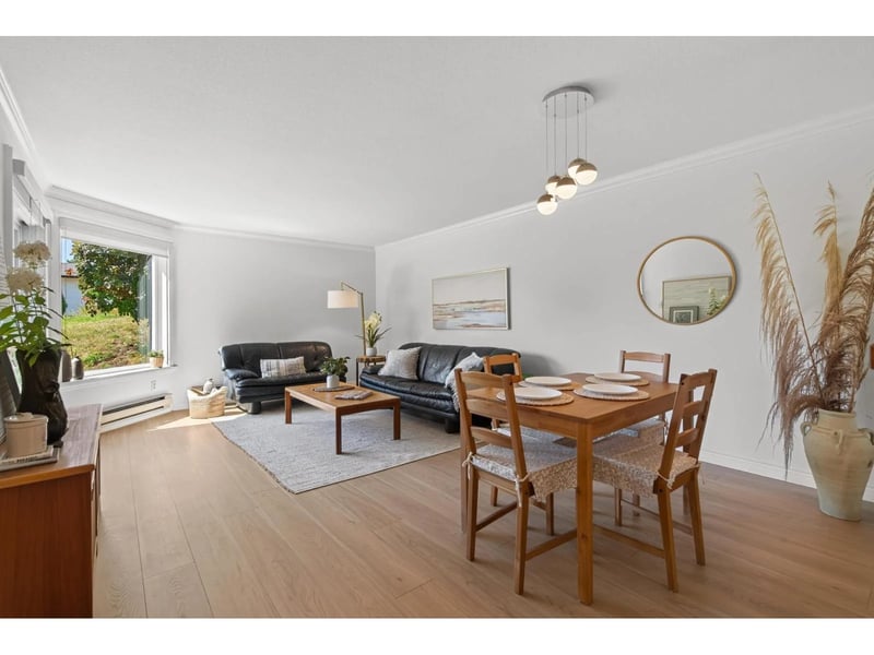 #102 1350 VIDAL Street, White Rock, British Columbia, V4B5G6, White Rock, British Columbia — photo 1 of 5