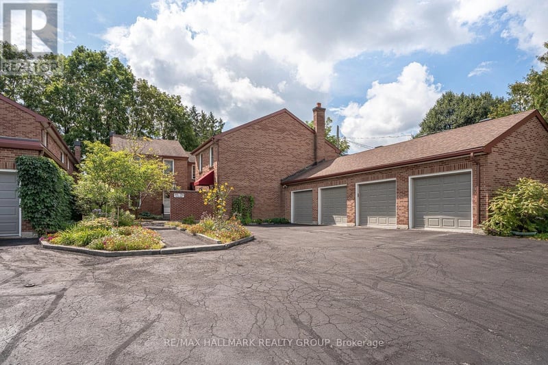 #2 1898 RUSSELL Road, Ottawa, Ontario, K1G1L6, Ottawa, Ontario — photo 1 of 5