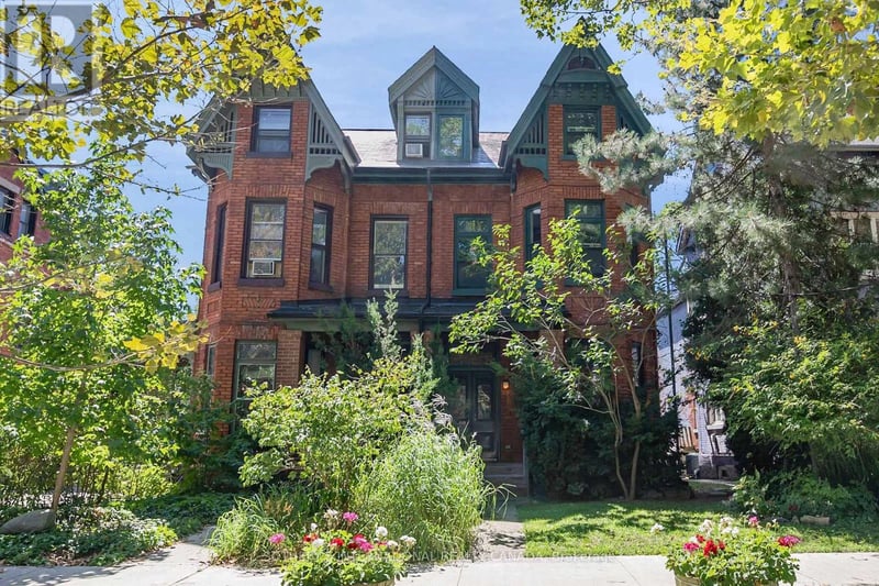 #Bsmnt 89 Willcocks Street, Toronto (University), Ontario, M5S1C9, Toronto (University), Ontario — photo 1 of 5