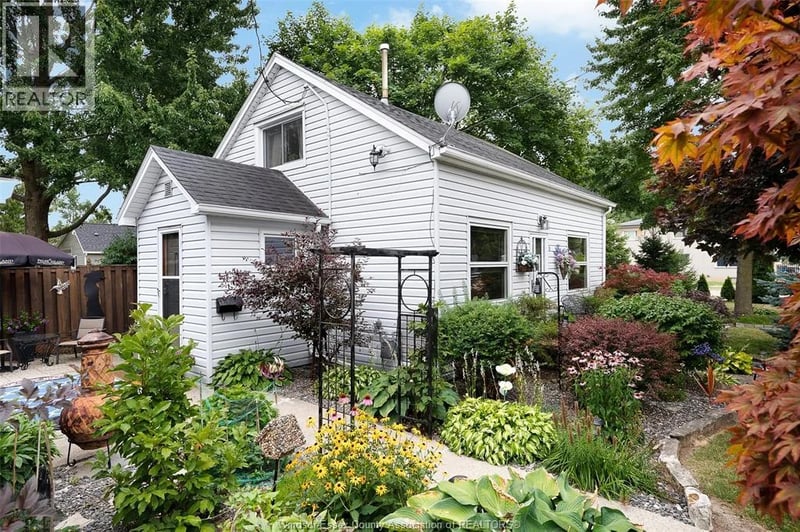 58 Laird Avenue, Essex, Ontario, N8M1R8, Essex, Ontario — photo 1 of 5