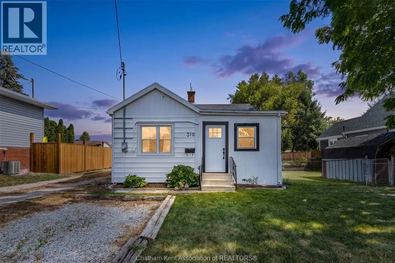 310 MCNAUGHTON Avenue East, Chatham, Ontario, N7L2G9, Chatham, Ontario — photo 1 of 5