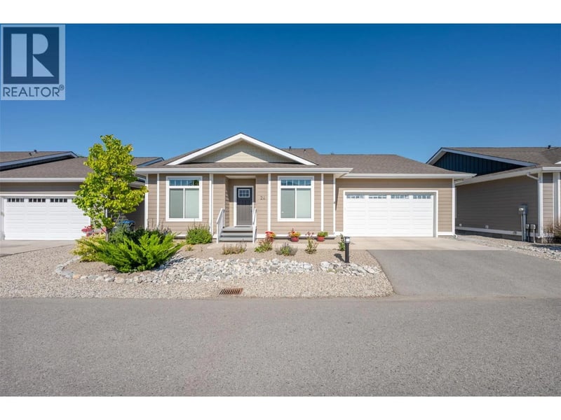 #24 351 Warren Avenue West, Penticton, British Columbia, V2A3N2, Penticton, British Columbia — photo 1 of 5