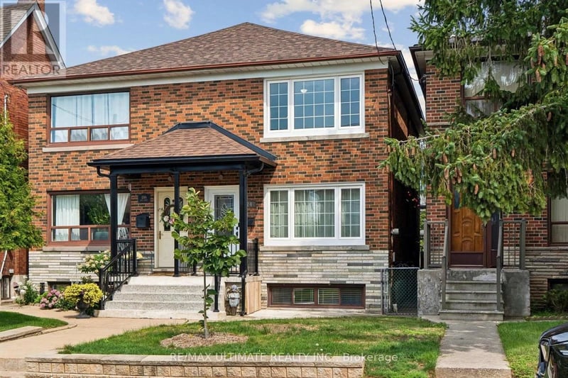 124 Hope Street, Toronto (Corso Italia-Davenport), Ontario, M6E1K1, Toronto (Corso Italia-Davenport), Ontario — photo 1 of 5